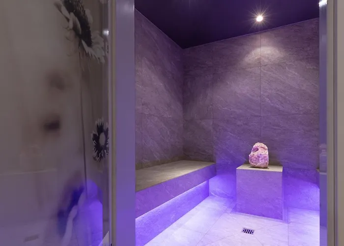 Castel - Pure Lebensfreude 호텔 세르파우스